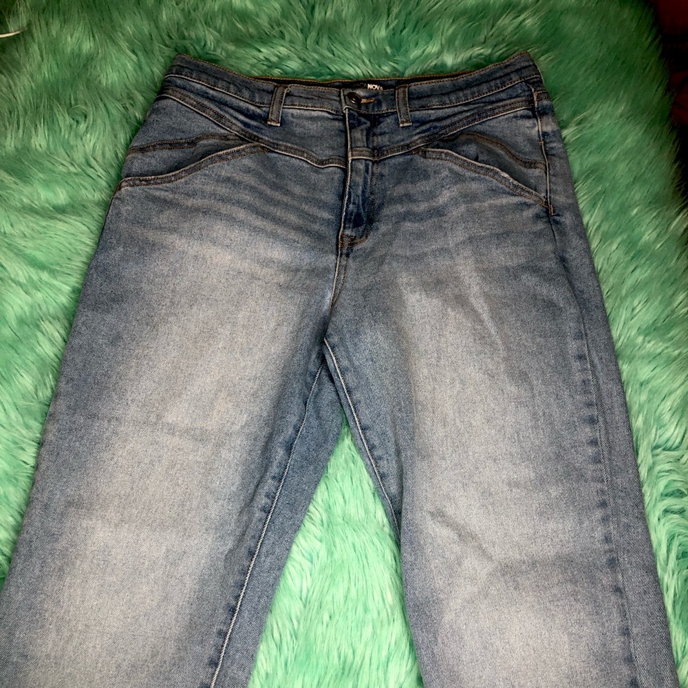 Don’t break the yoke mom jeans